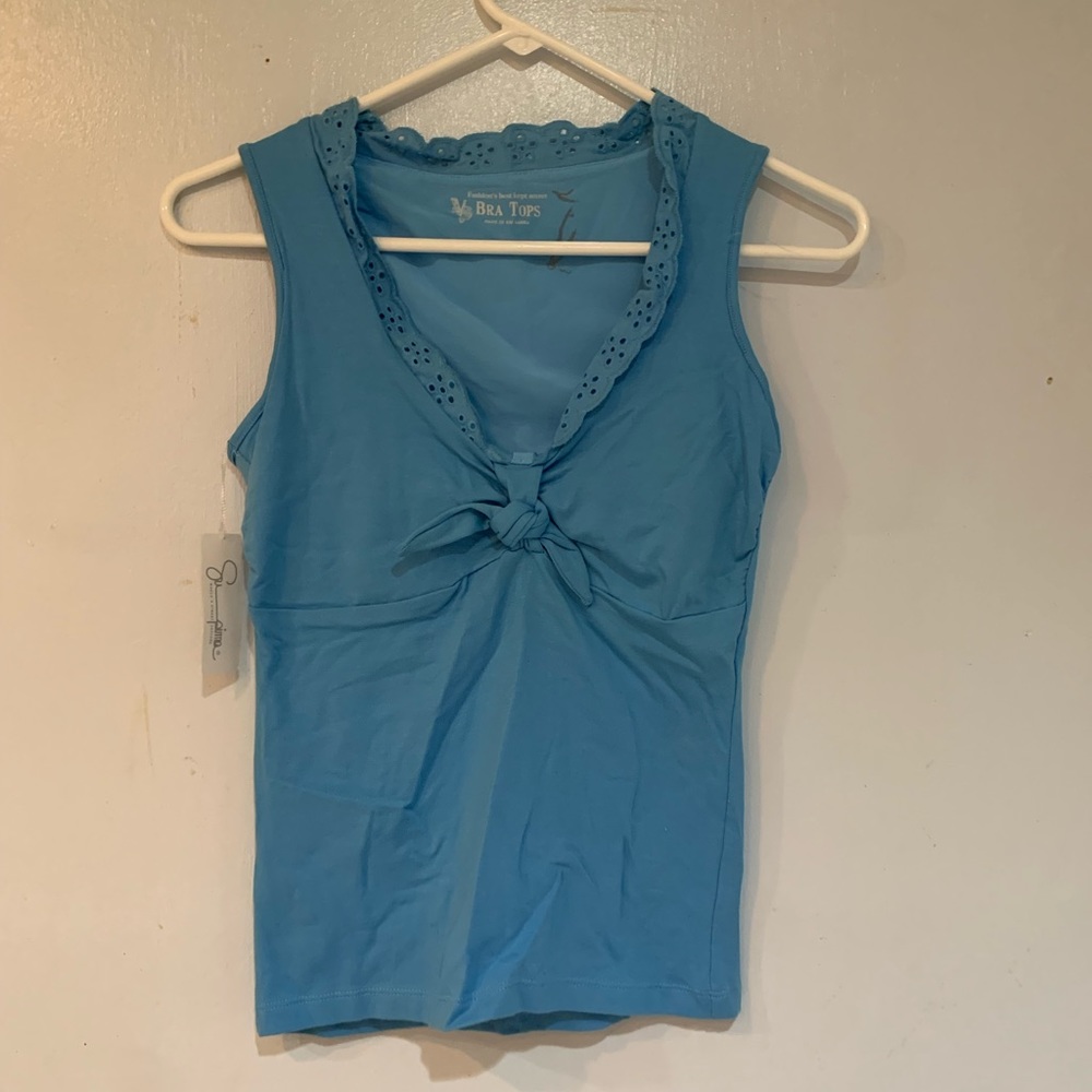 Sleeveless tank